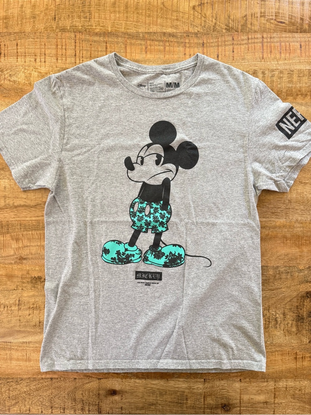 Disney Mickey Mouse x Neff Men’s Gray Graphic T-Shirt Size Medium M